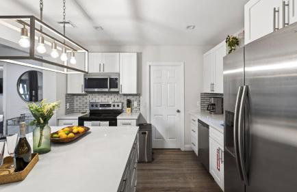 Hot Tub Firepit Deck 10mins to Beach Near Las Olas Middle Terrace Cottage by AvantStay - Foto 14