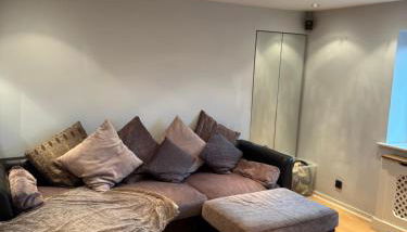 Farrier House - Photo 1