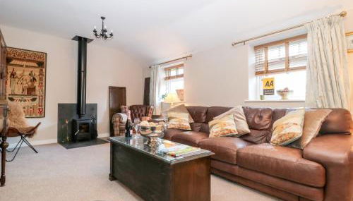 1 Church Barns - Photo 4