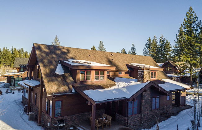 Maple by Avantstay Modern Mountain Home w Cozy Fire Pit 15 Mins frm Northstar - Photo 30