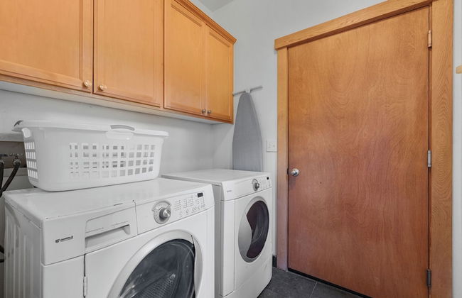 Moosetrack by Avantstay Cozy Cabin In The Of Tahoe Donner w/ Hot Tub - Foto 29