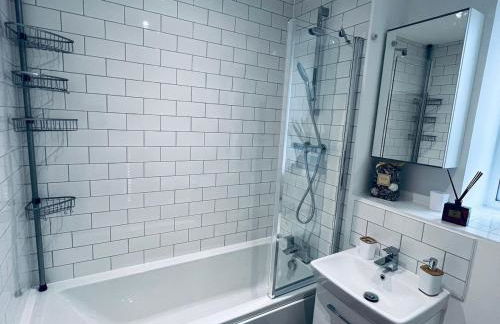 Luxury 2 bedroom flat for long stay - Foto 17