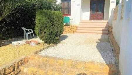 Apartamento con jardín, piscina y parking - Foto 2