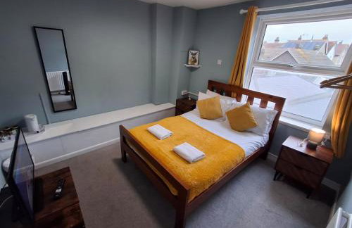 Seaside Two-Bedroom Maisonette Apartment with Open-Plan Kitchen, Dining and Sitting Area on Lower Level - Foto 4