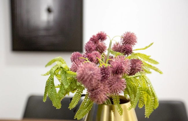 Green Hood Stunning 2 Bedrooms In Parkville - Photo 4