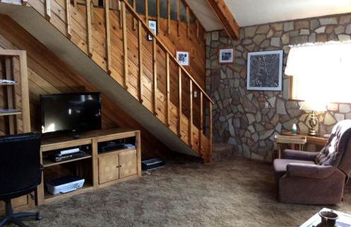 Secluded Cabin Rental with a Covered Back Deck in Elk City, Idaho - Foto 2