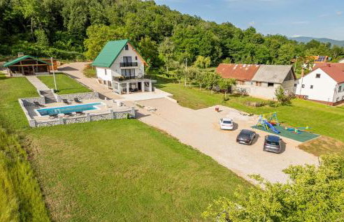 Beautiful Home In Musaluk - Photo 13