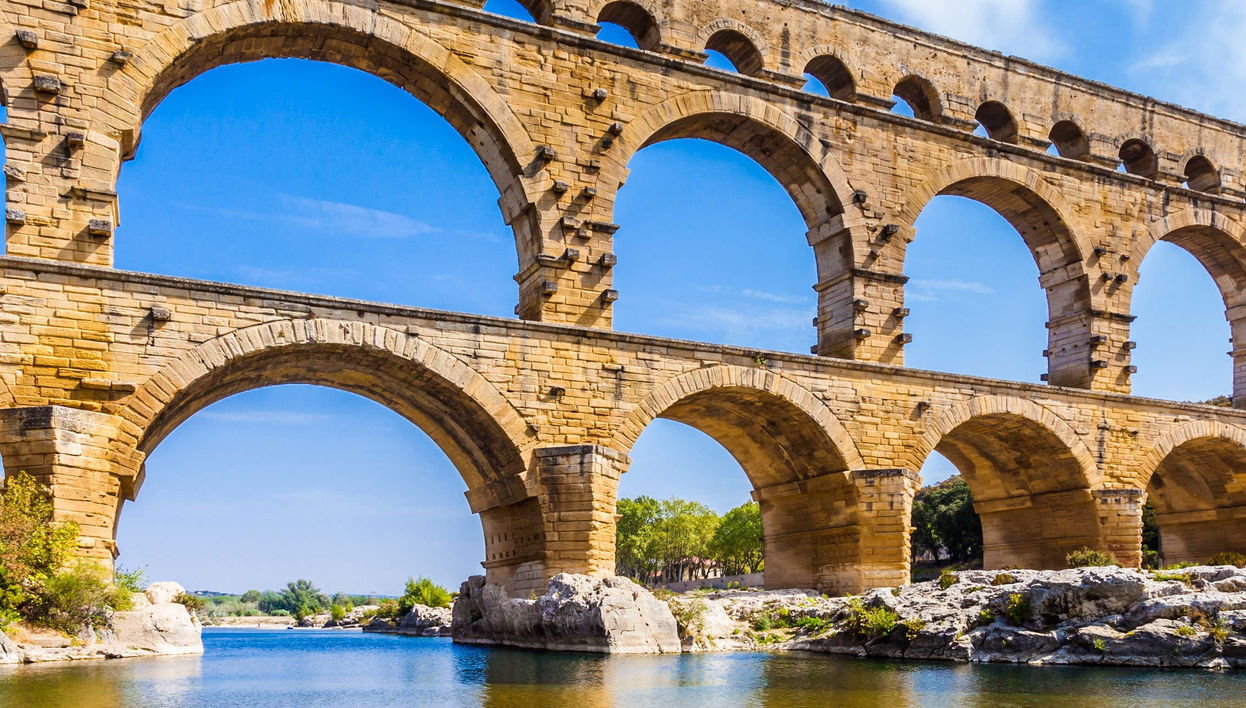 Saint Rémy, Pont du Gard & Les Baux Day Trip