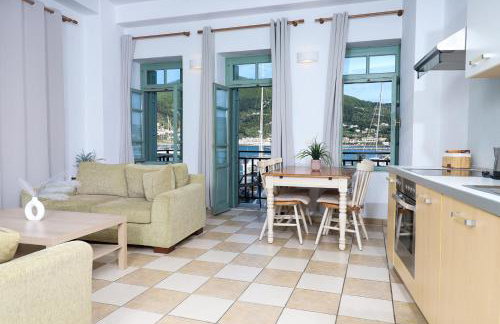 Faros Coastal Apartments - Foto 1