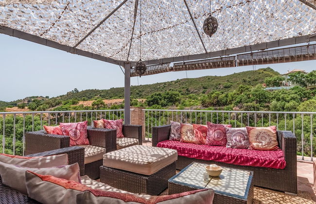 Luxury Villa - Sleeps up to 8 & Infinity Pool - Photo 24