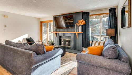 Riverfront Lincoln Condo with Patio and Pool Access! - Foto 5