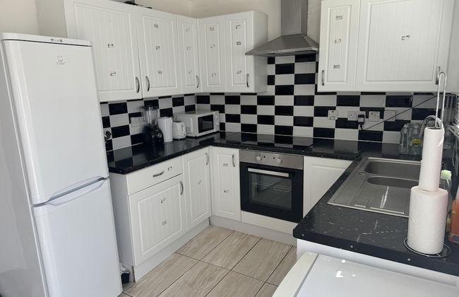 Luxury London Apartment With 3 Bedrooms - Photo 7