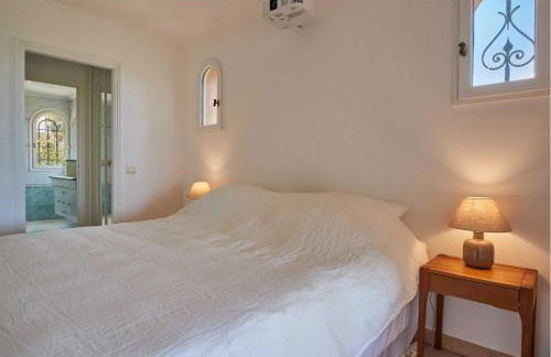 A C Villa with Pool & Jacuzzi 3BR 6P - Vallauris - Photo 10