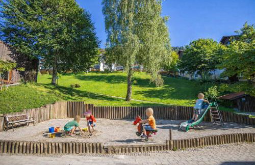 Familienauszeit Indoorpool Sauna Skilift Netflix Disney 100 MBit inklusive Bettwäsche Handtücher Reinigung - Foto 13
