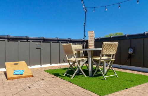 The Ultimate Double Rooftop Deck with Skyline Views - Foto 40