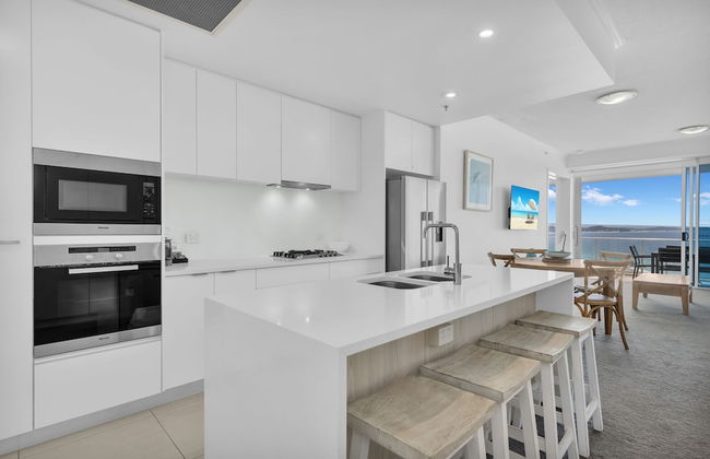 Reflection Tower Two - Foto 42