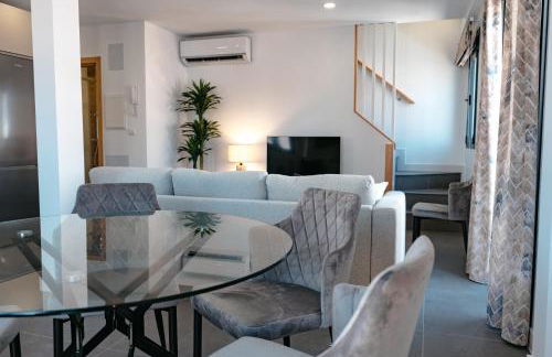 APARTAMENTOS VIRGEN DEL CARMEN - Foto 1