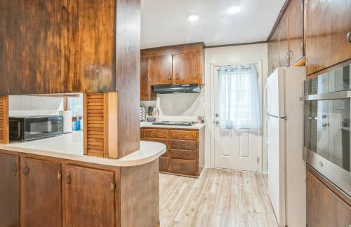 Centrally Located 4BD Home BBQ Downtown Nearby - Foto 18