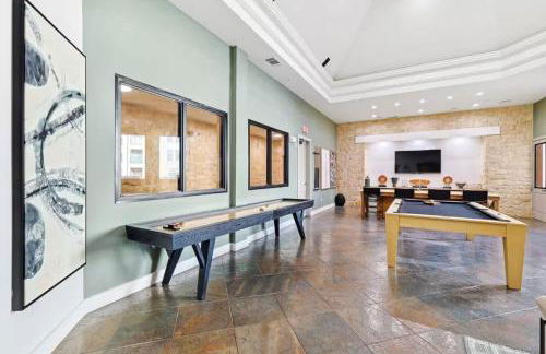 Chic and Stylish 2B near Legacy West Wi-Fi Fitness Pool 2260 - Foto 31