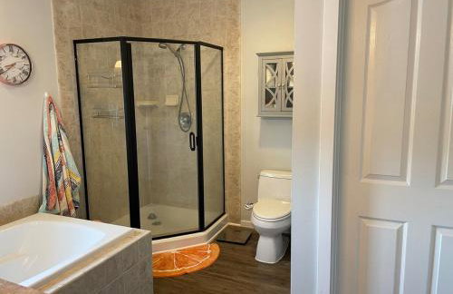 Peaceful Lakefront Retreat - Foto 9
