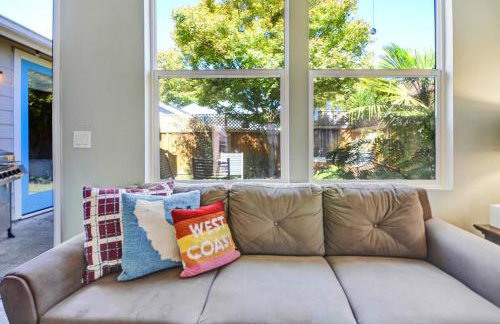 Wine Country Retreat with Hot Tub & Mini Golf - Foto 12