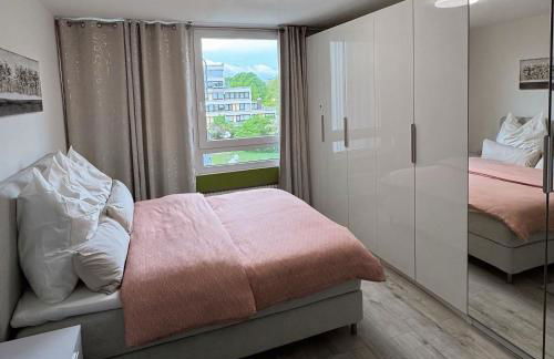 Yeganeh Stays Cologne - Foto 4