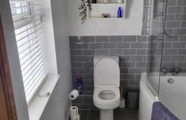 Rugby town centre house close to train station, rugby school and benn hall - Foto 18