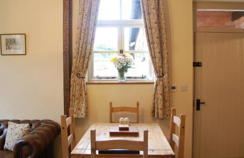 Woodleighton Cottages - Foto 80