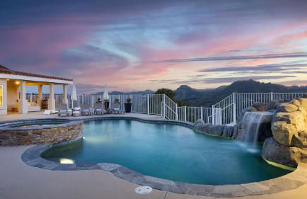 Pool Views Hot Tub Fire Pit Arcade Vista Clara by AvantStay - Foto 1