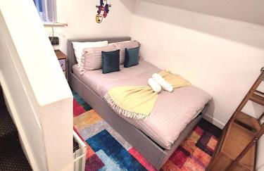 COZY Apartment 4 - Photo 38