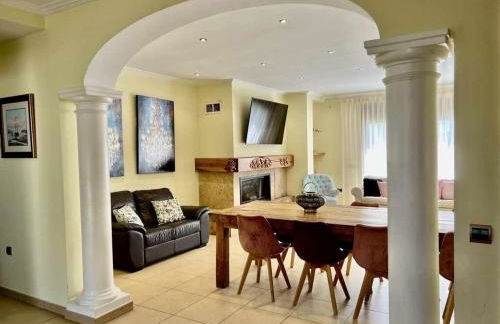 Casa Judibar con zona de barbacoa y piscina - Foto 8