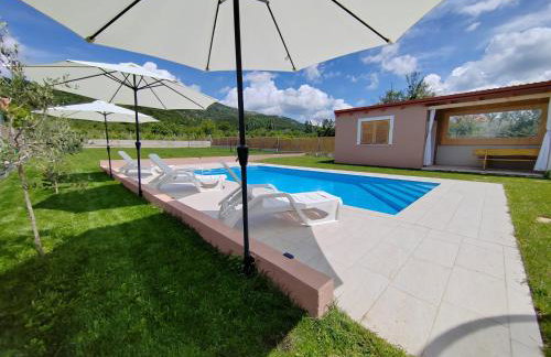 Villa Hirundinidae - Photo 2