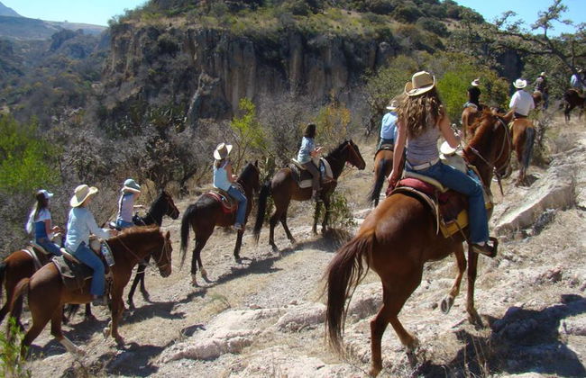 Reiten mit köstlichem typischem Mittagessen – Halbtagestour - Foto 4