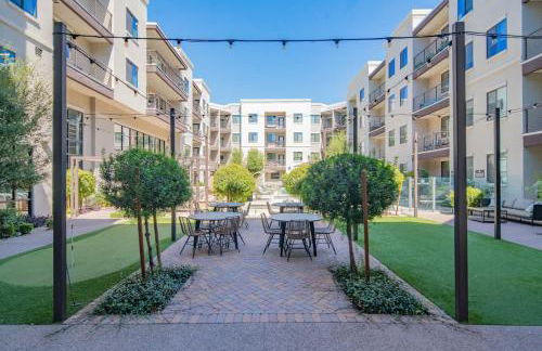 Spacious 2BR Uptown Biltmore Gym Pool Parking WD - Foto 50