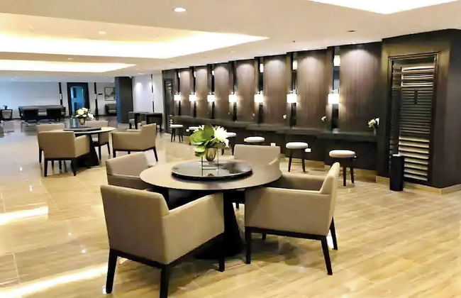 Luxurious White & Gold Haven in Makati - Foto 4