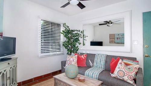 Cute Old Town Cottage near Downtown Beaches - Foto 5