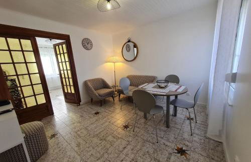 Petite maison rénovée proche centre Lunéville, jardin, barbecue, parking privatif, à 30 min de Nancy - FR-1-584-180 - Foto 11