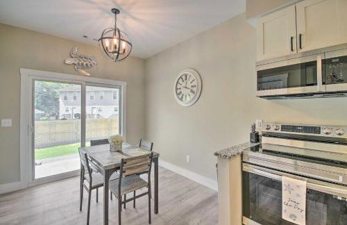 Ocean Isle Beach Home with Shared Lanai and Grill - Foto 14