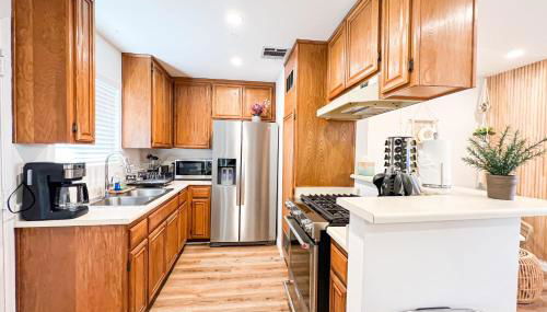 Comfy 2-bedroom home in Hollywood - Foto 3, stove, pet friendly, toaster