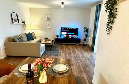 Geräumiges 2R City-Apartment Uninähe mit TV Streaming, Terrasse - Foto 10