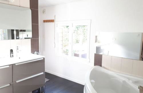 Maison au calme sur grand terrain avec piscine - Foto 15