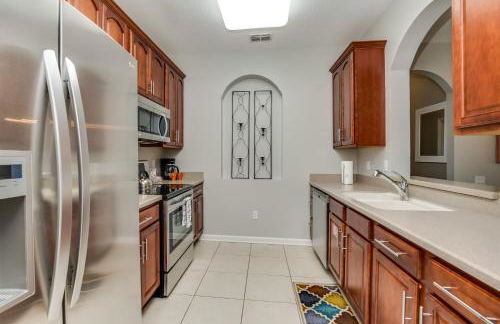 Newly Updated Condo w Scenic Resort View - Foto 10