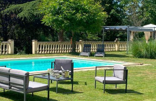 Modern Gîte In The Heart Of Château De Champagnat - Foto 34