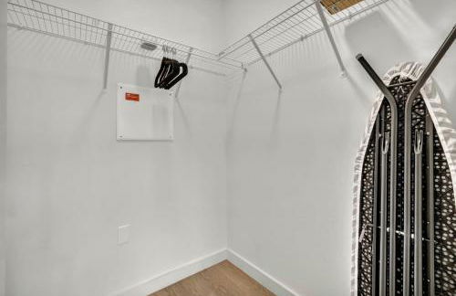 Little Italy & CWRU w King BedGymParkingWD - Foto 38