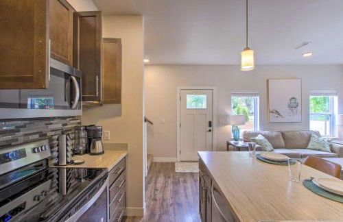 Riverfront Sheboygan Townhome with Grill! - Foto 10