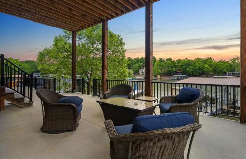 Luxury Home on Cove with Boat Slips, Waterslides, and Jump Deck - Foto 64