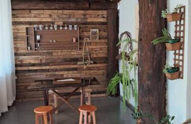 Casa Rústica de Madeira - Foto 2