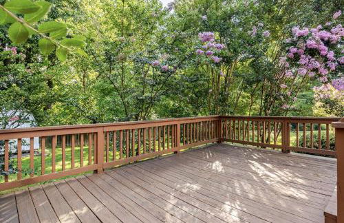 3BR Home - Free Parking-WiFi Kitchen Laundry-Kids Friendly-Near DC & Downtown & Metro-Patio & Deck - Foto 31