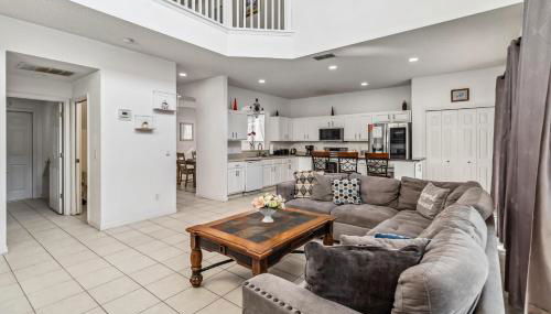 765 Beautiful Vacation Home With Private Pool, And Much More!! - Foto 5