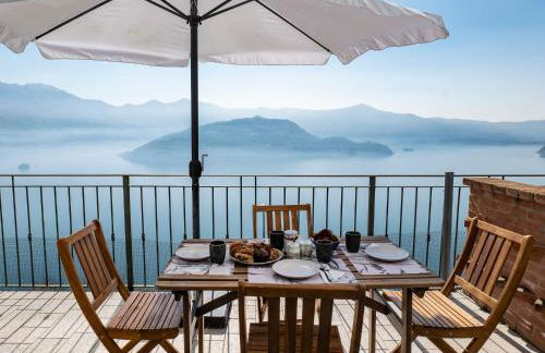 EnjoyIseoLake - Cherubino - Nice 2 floors apartment with pool, terrace and a terrific lake view - Photo 2